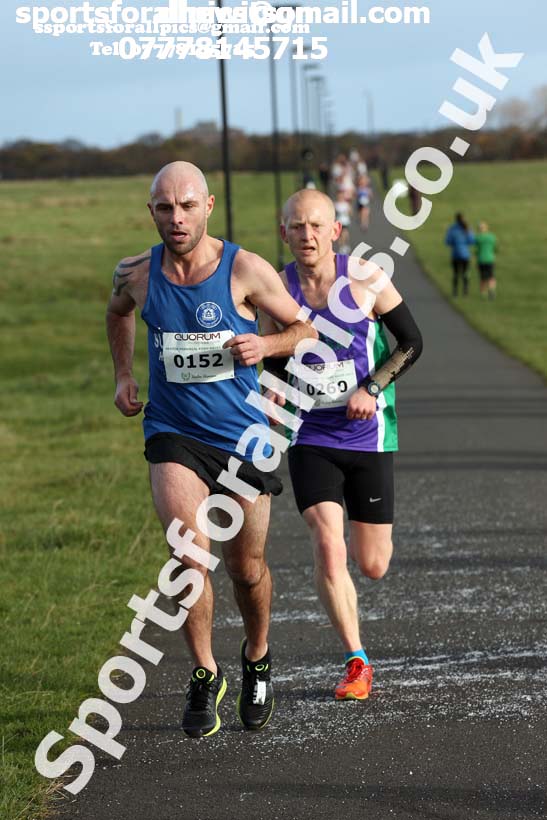 Senior mens and womens Heaton Harriers Memorial 10k Road Race, Newcastle. Photo:  David T. Hewitson/Sports for All Pics